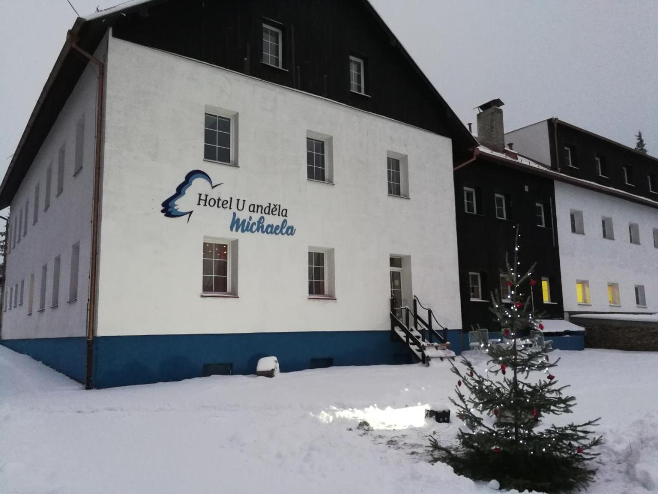 Hotel U Andela Michaela Javorná 外观 照片